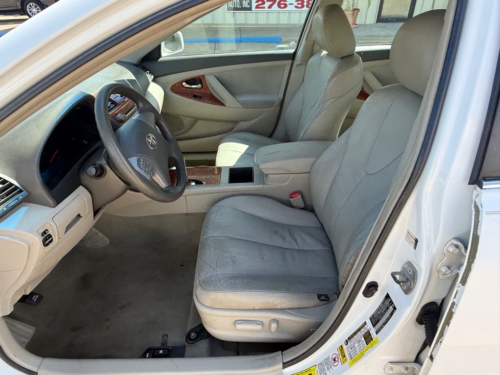 Photo 13 of this TOYOTA CAMRY