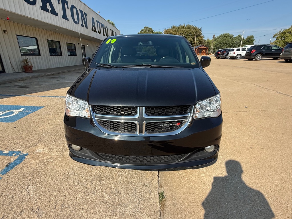 Photo 8 of this DODGE GRAND CARAVAN
