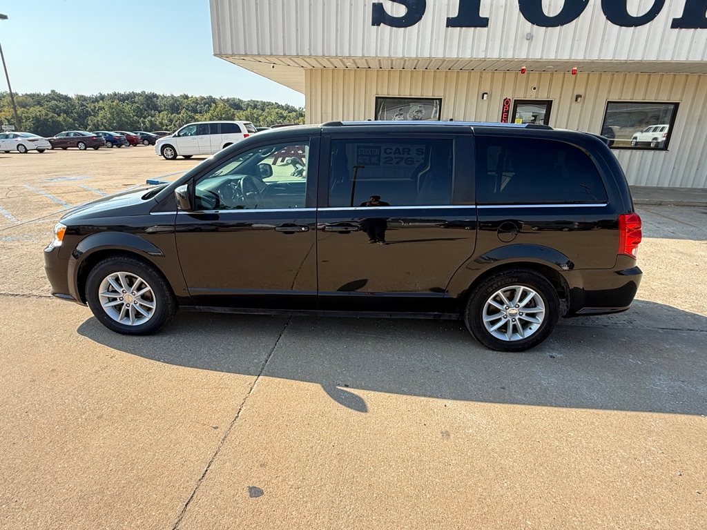 Photo 2 of this DODGE GRAND CARAVAN