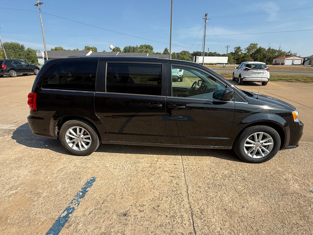 Photo 6 of this DODGE GRAND CARAVAN