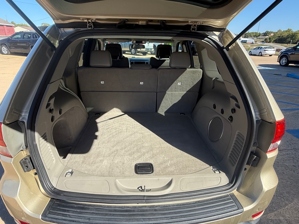 Photo 9 of this JEEP GRAND CHEROKEE