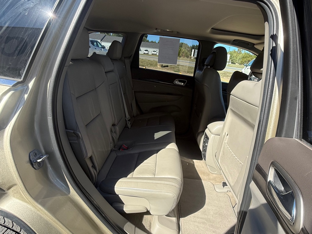 Photo 11 of this JEEP GRAND CHEROKEE