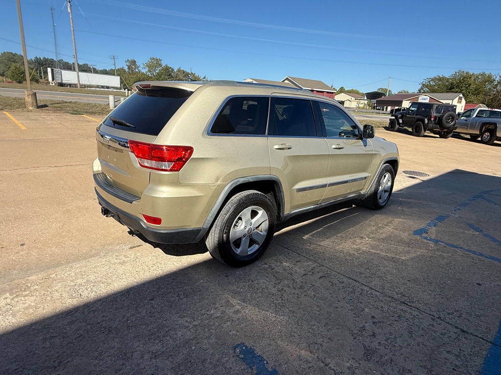 Photo 5 of this JEEP GRAND CHEROKEE