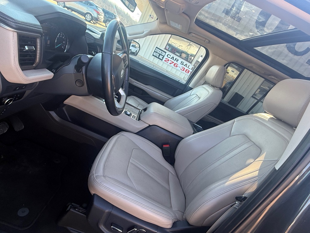 Photo 12 of this FORD EXPEDITION