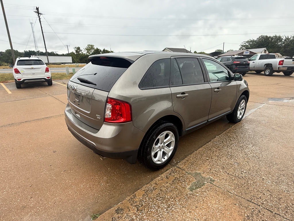 Photo 5 of this FORD EDGE