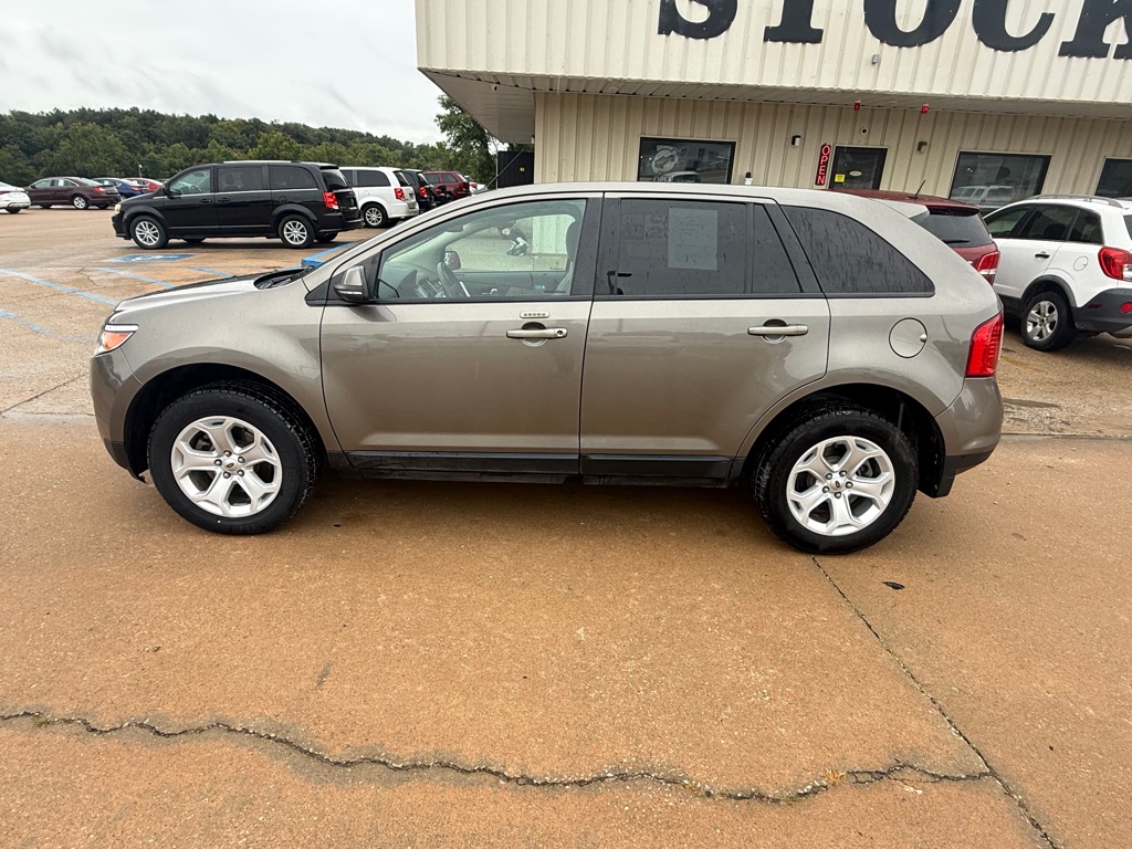 Photo 2 of this FORD EDGE