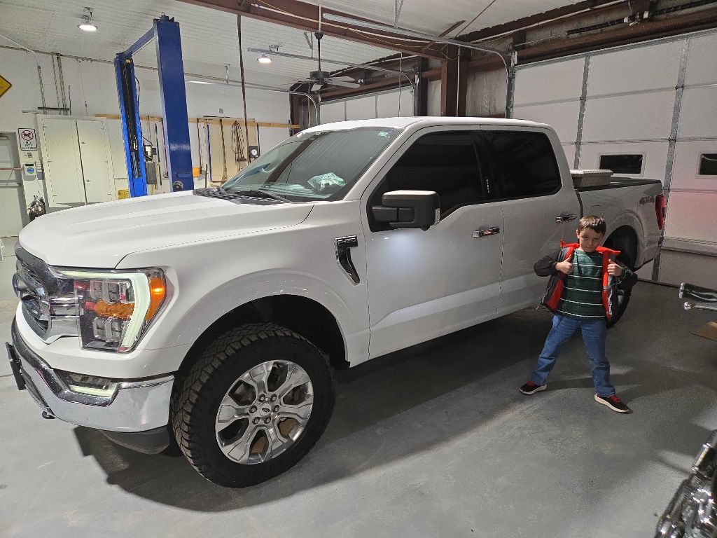 Photo 4 of this FORD F150