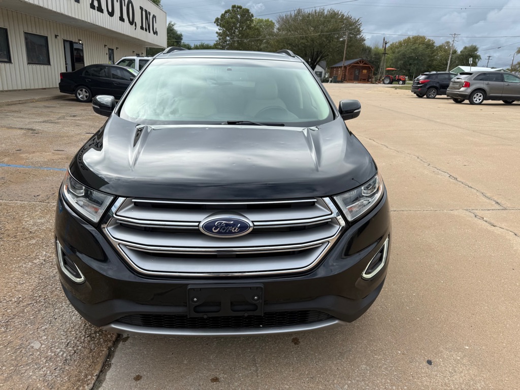 Photo 8 of this FORD EDGE