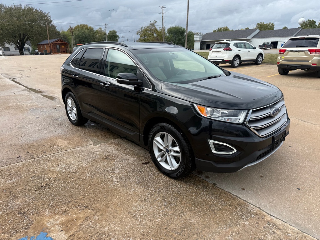 Photo 7 of this FORD EDGE