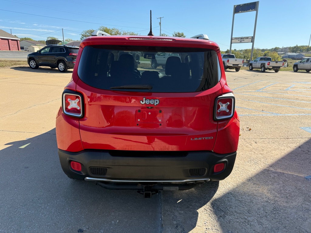 Photo 4 of this JEEP RENEGADE