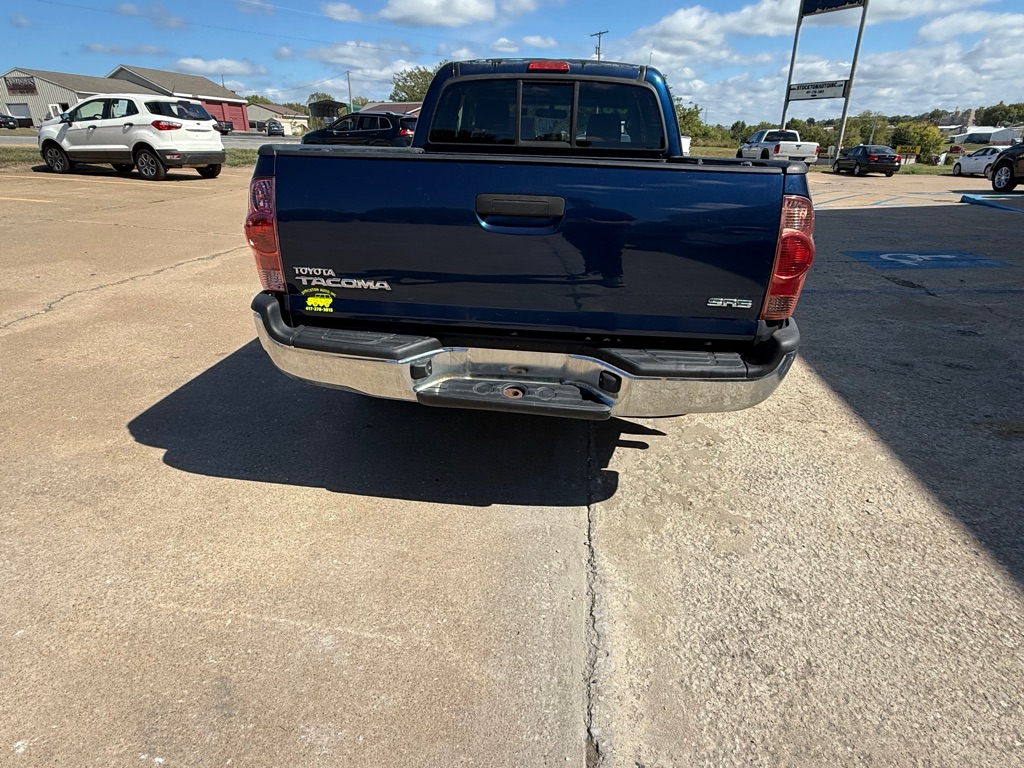 Photo 4 of this TOYOTA TACOMA