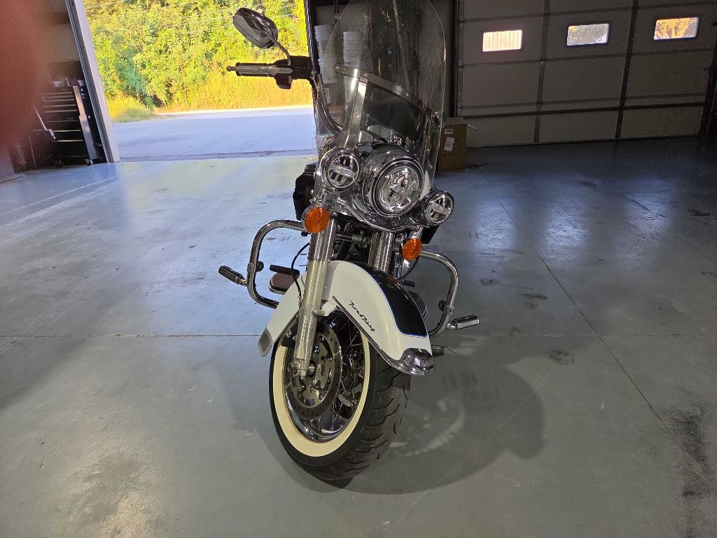 2008 HARLEY ROAD KING