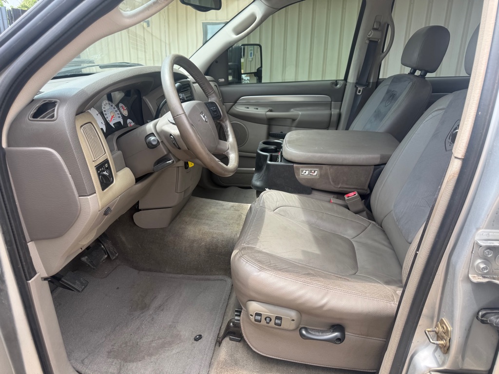 Photo 15 of this DODGE RAM 3500