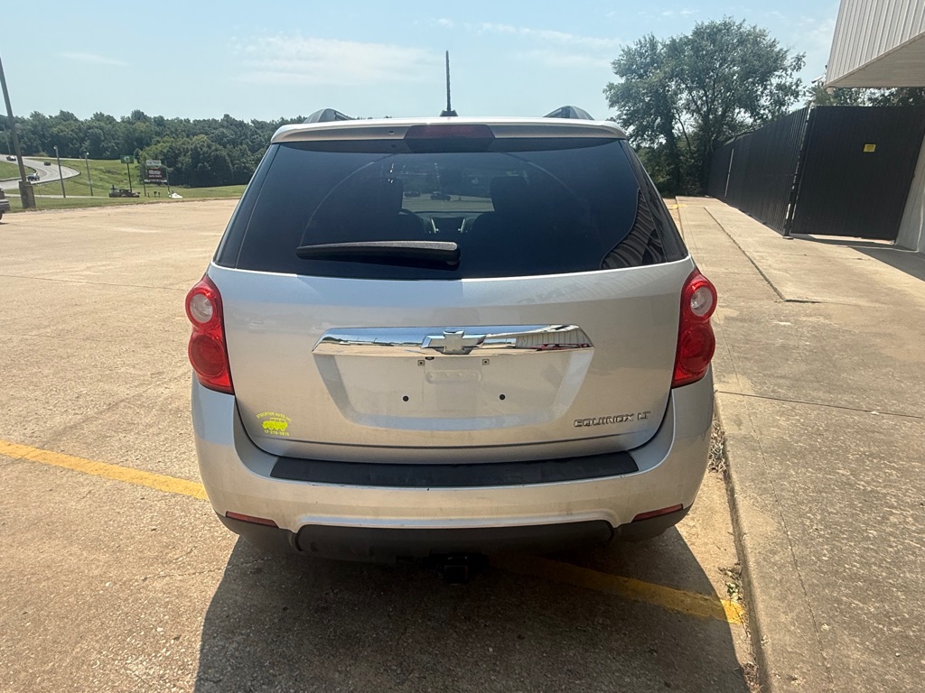 Photo 4 of this CHEVROLET EQUINOX