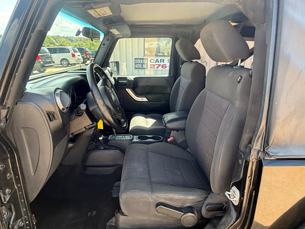 Photo 13 of this JEEP WRANGLER