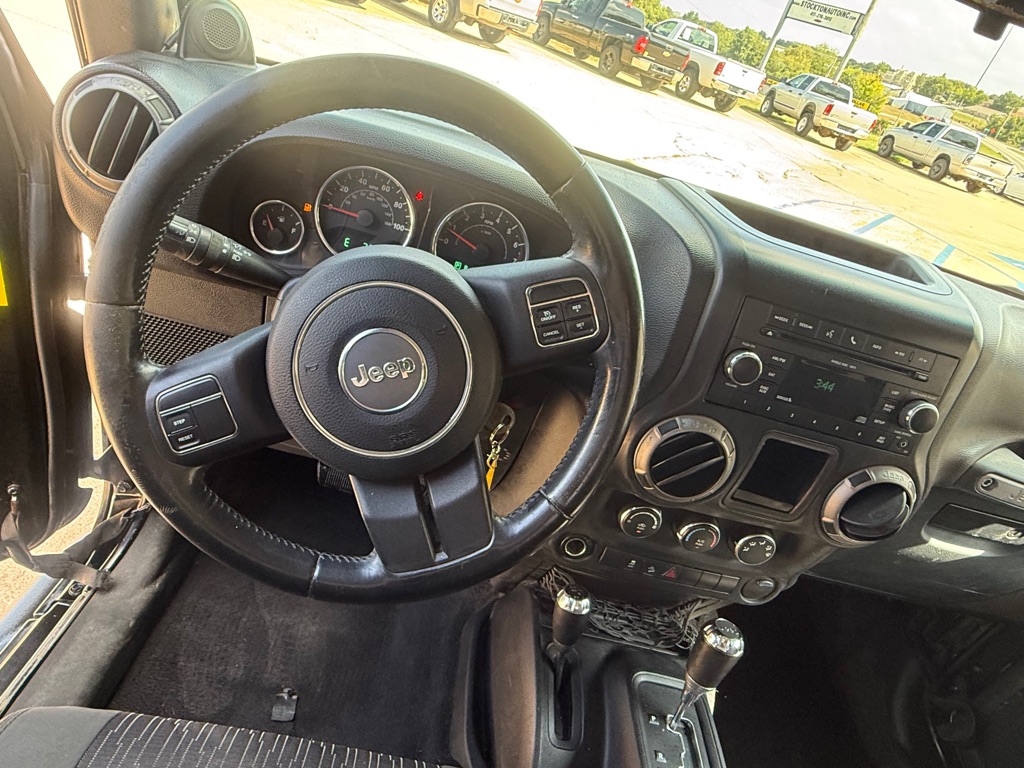 Photo 14 of this JEEP WRANGLER