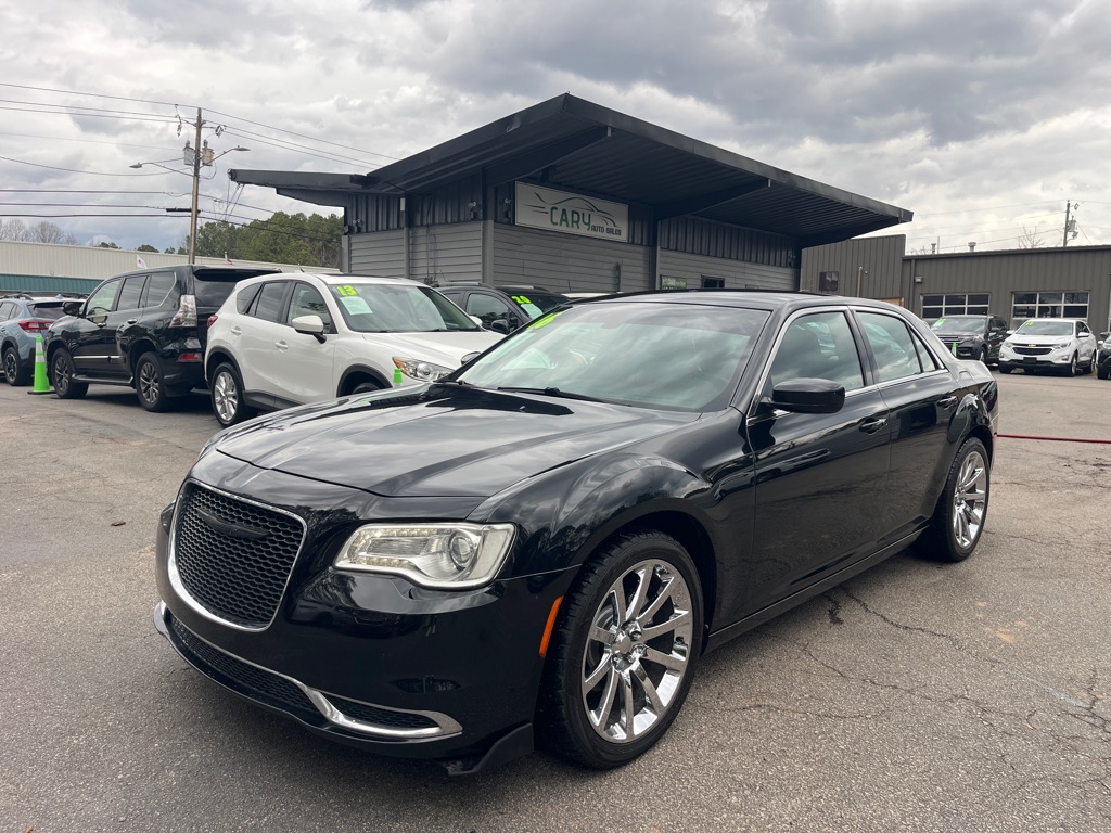 2016 Chrysler 300 Limited RWD