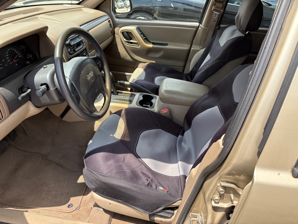 Photo 6 of this JEEP GRAND CHEROKEE