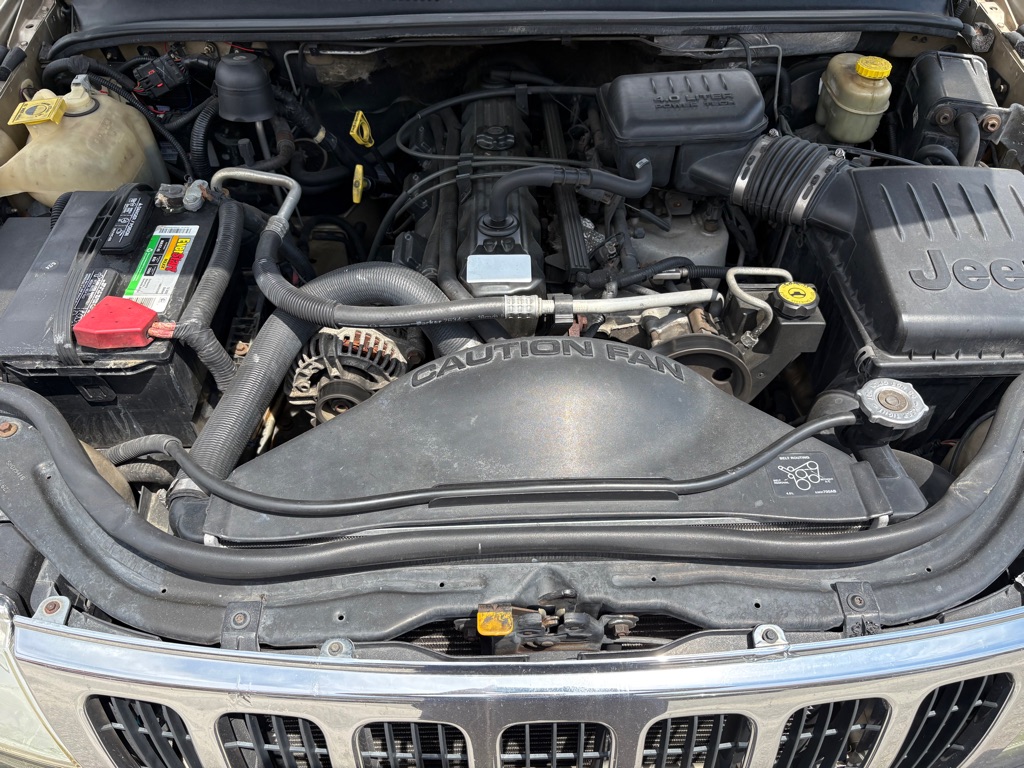 Photo 15 of this JEEP GRAND CHEROKEE