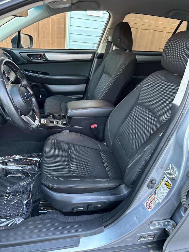 Photo 9 of this SUBARU OUTBACK
