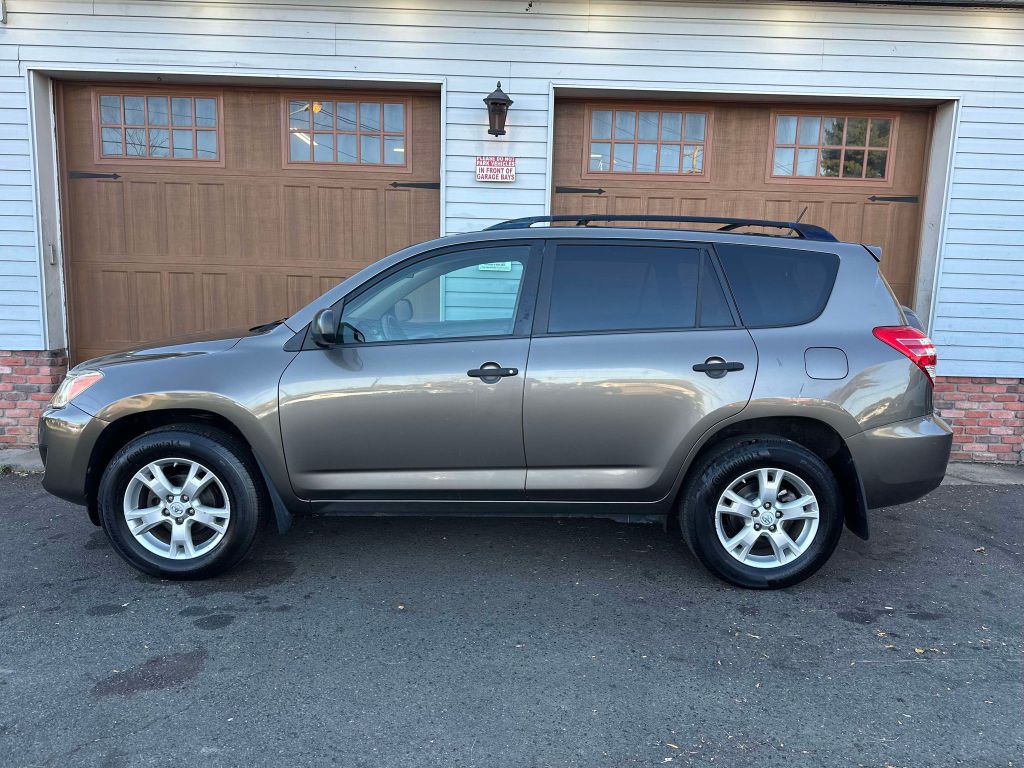 Photo 6 of this TOYOTA RAV4