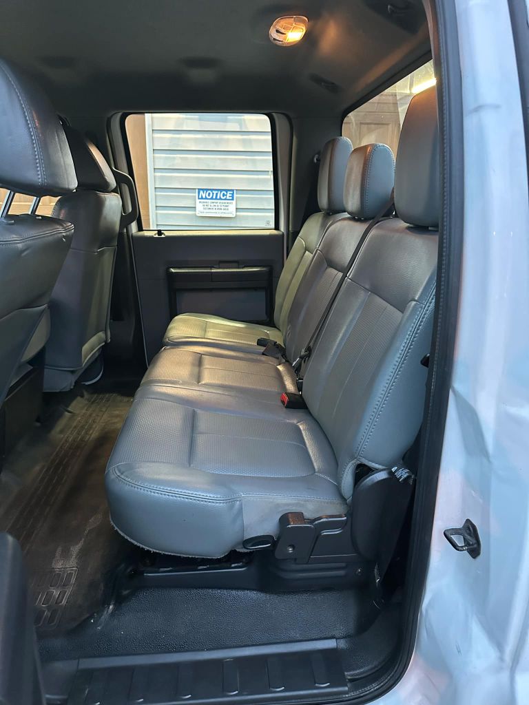 Photo 9 of this FORD F350