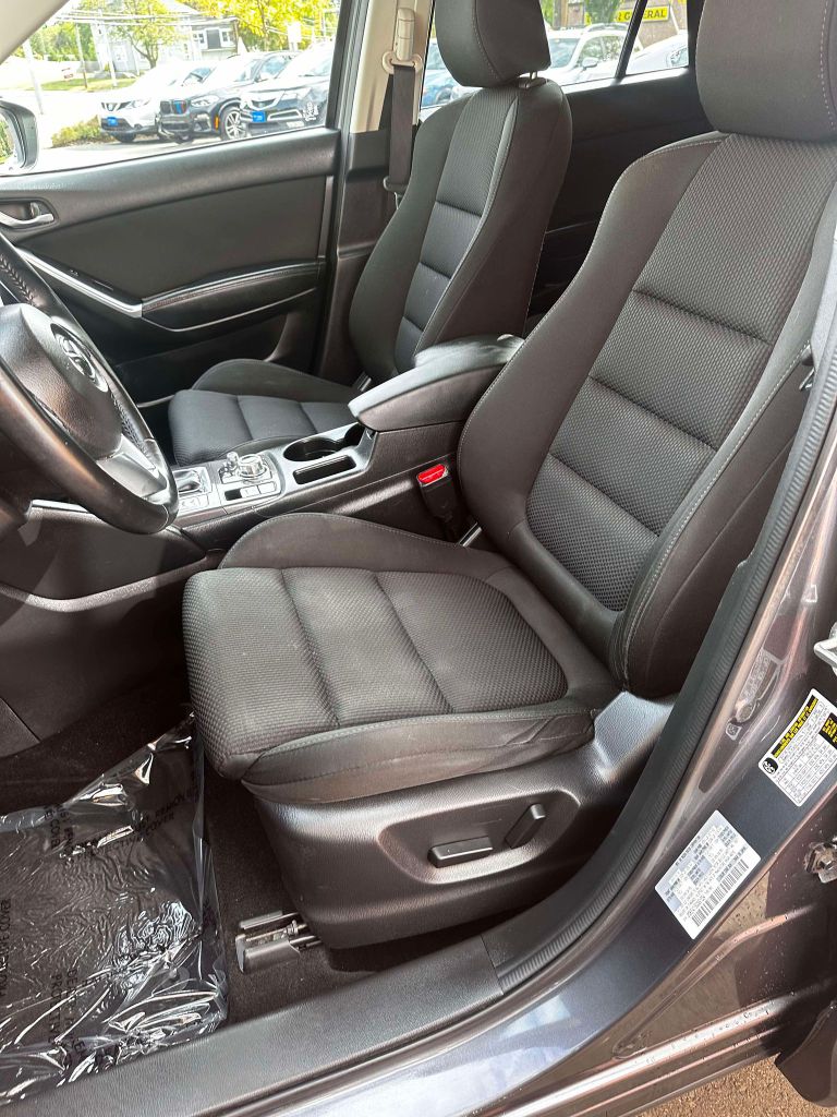 Photo 9 of this MAZDA CX-5