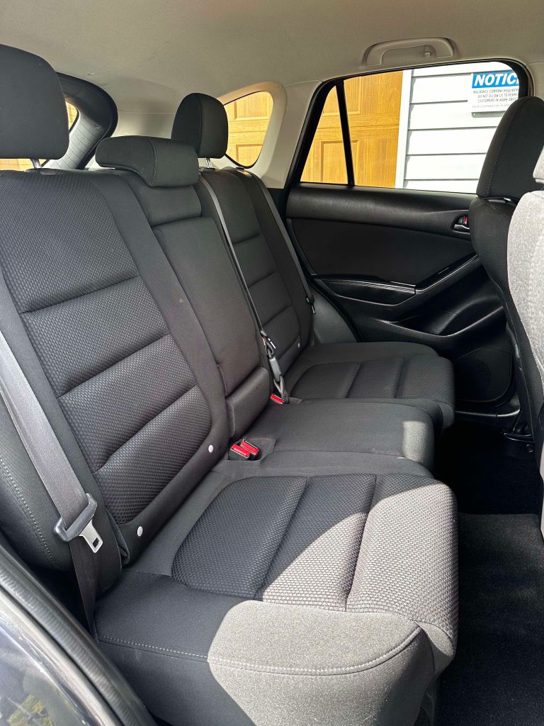 Photo 13 of this MAZDA CX-5