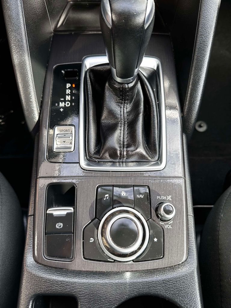 Photo 15 of this MAZDA CX-5