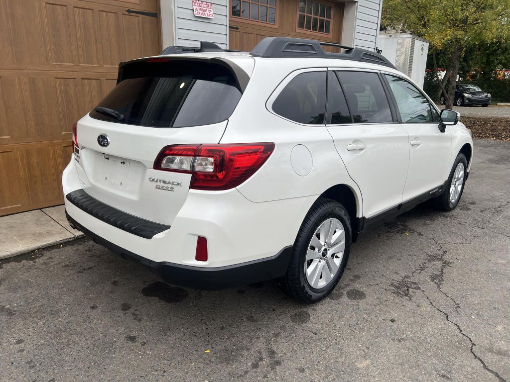 Photo 3 of this SUBARU OUTBACK