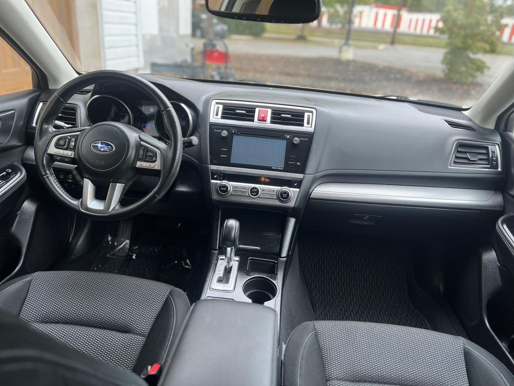 Photo 13 of this SUBARU OUTBACK