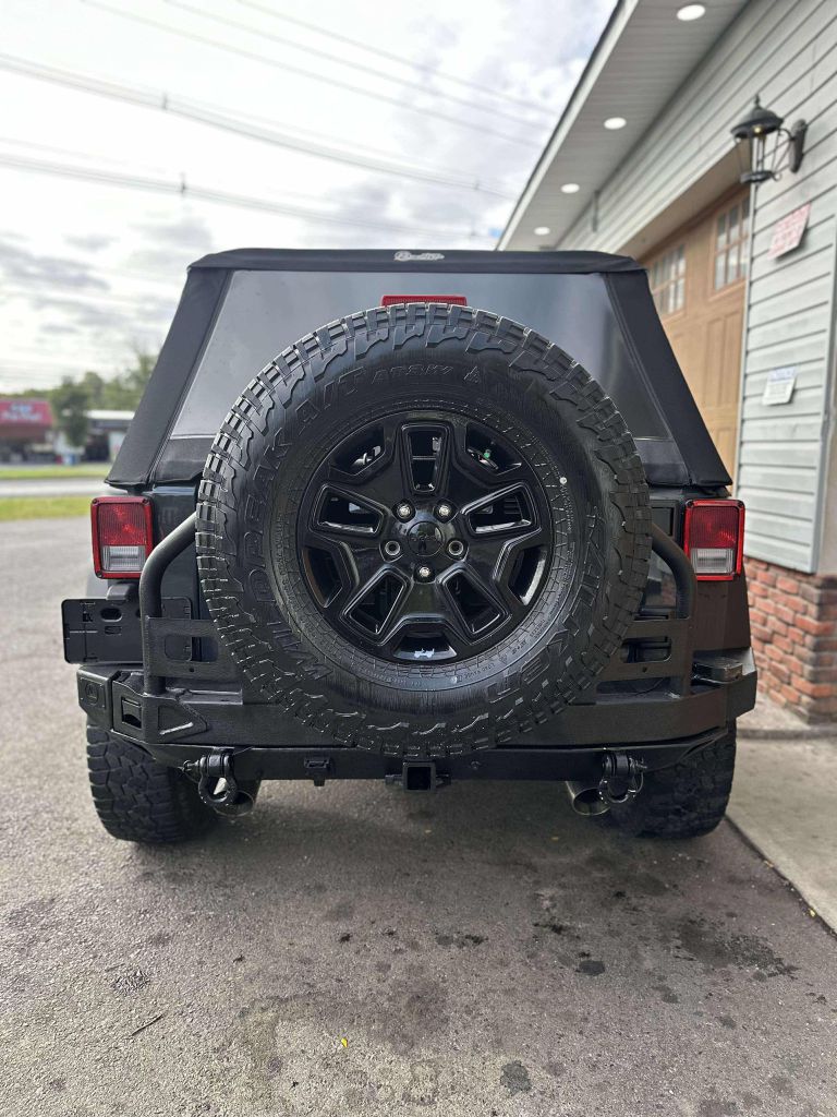 Photo 4 of this JEEP WRANGLER UNLIMI