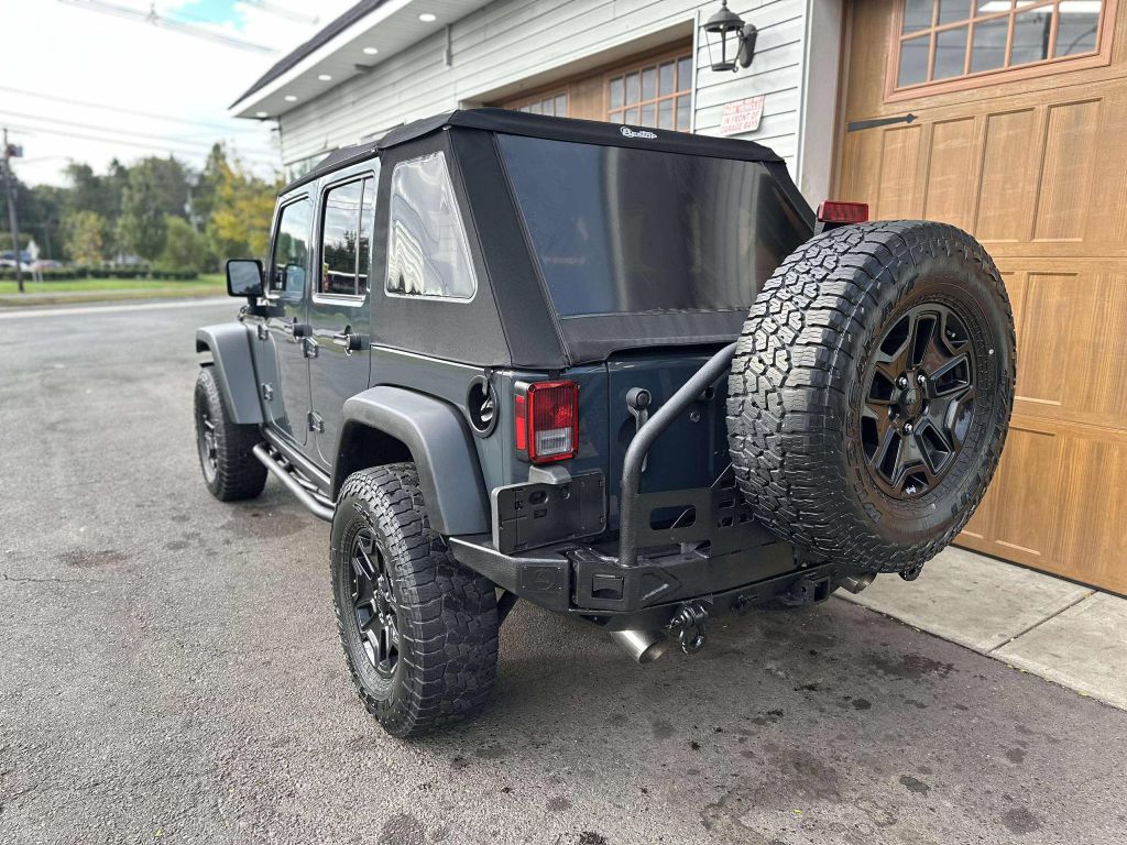 Photo 5 of this JEEP WRANGLER UNLIMI