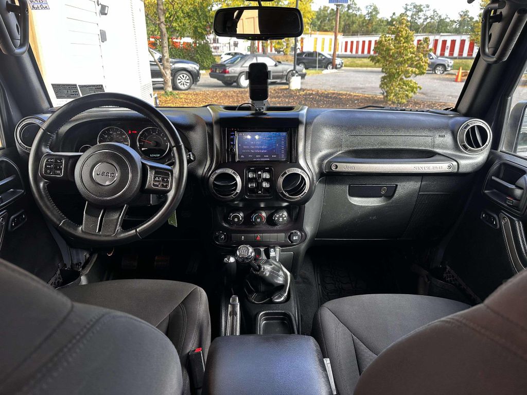 Photo 13 of this JEEP WRANGLER UNLIMI