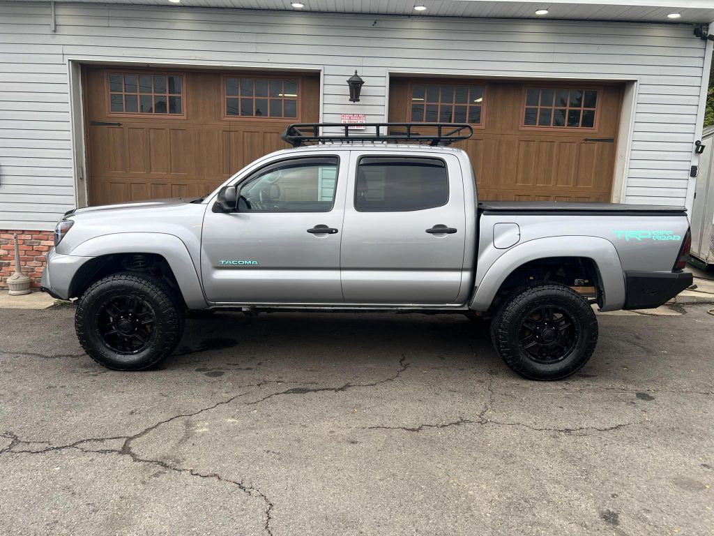 Photo 6 of this TOYOTA TACOMA