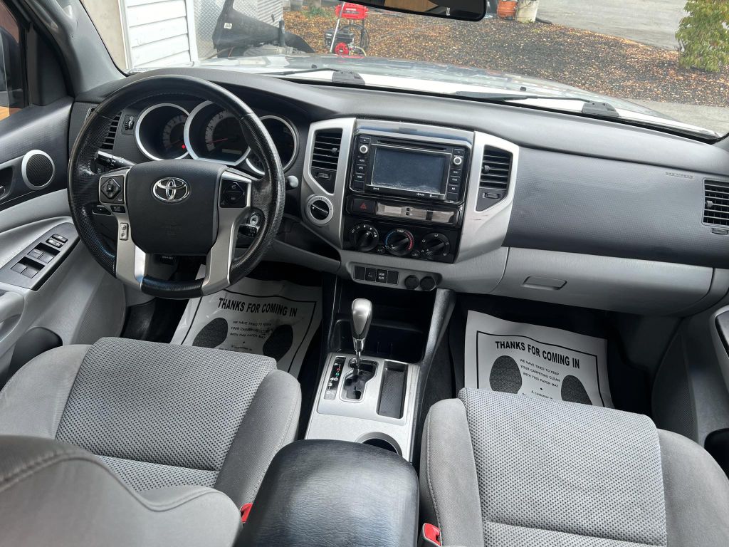 Photo 13 of this TOYOTA TACOMA