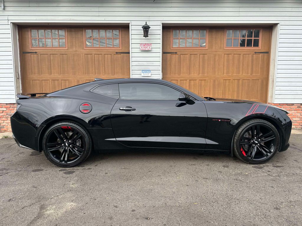 Photo 2 of this CHEVROLET CAMARO