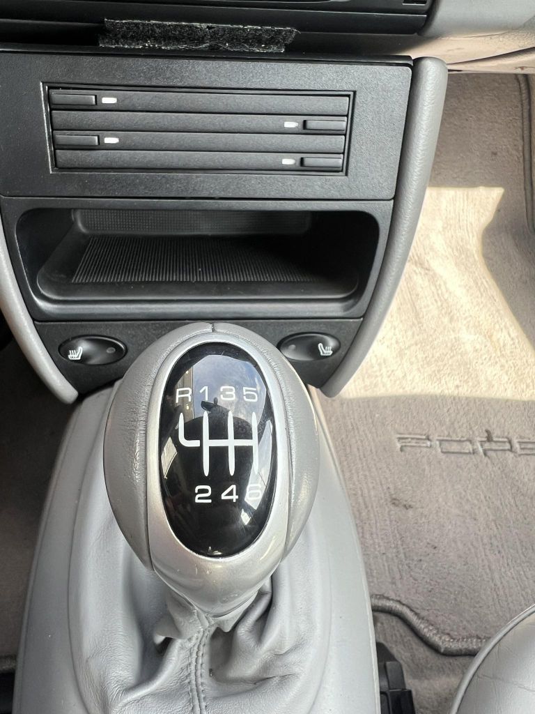 Photo 15 of this PORSCHE 911