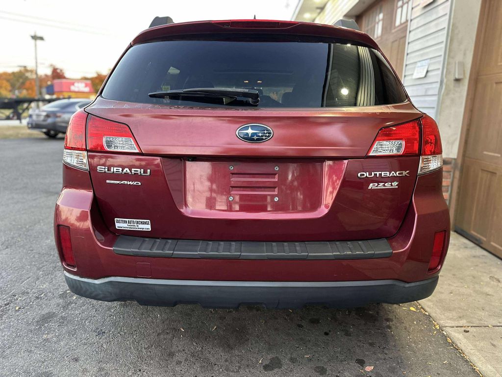Photo 4 of this SUBARU OUTBACK