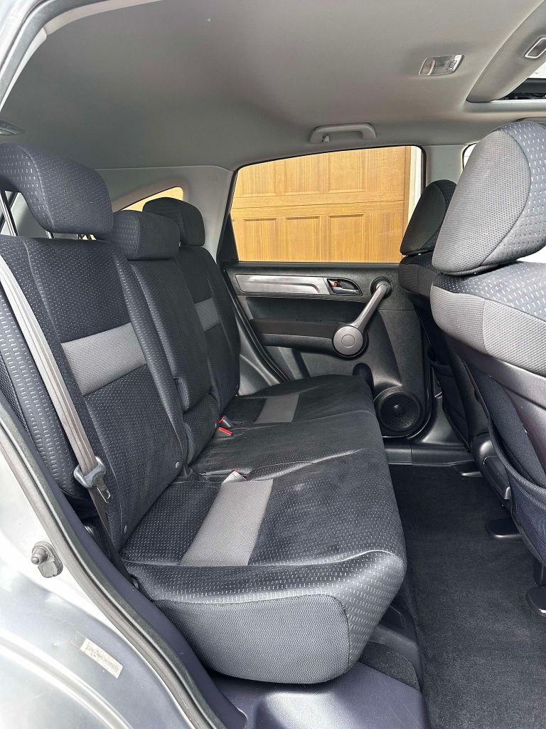 Photo 13 of this HONDA CR-V