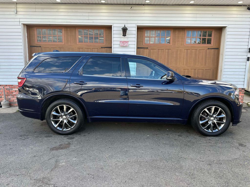 Photo 2 of this DODGE DURANGO