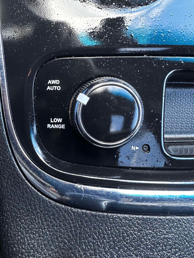 Photo 19 of this DODGE DURANGO
