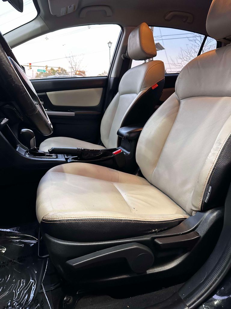 Photo 9 of this SUBARU CROSSTREK