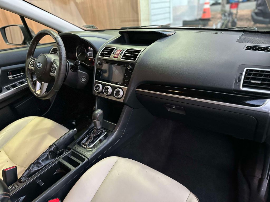 Photo 14 of this SUBARU CROSSTREK