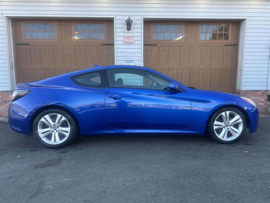 Photo 2 of this HYUNDAI GENESIS COUPE