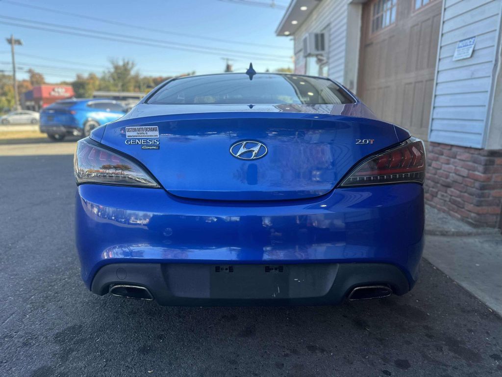 Photo 4 of this HYUNDAI GENESIS COUPE