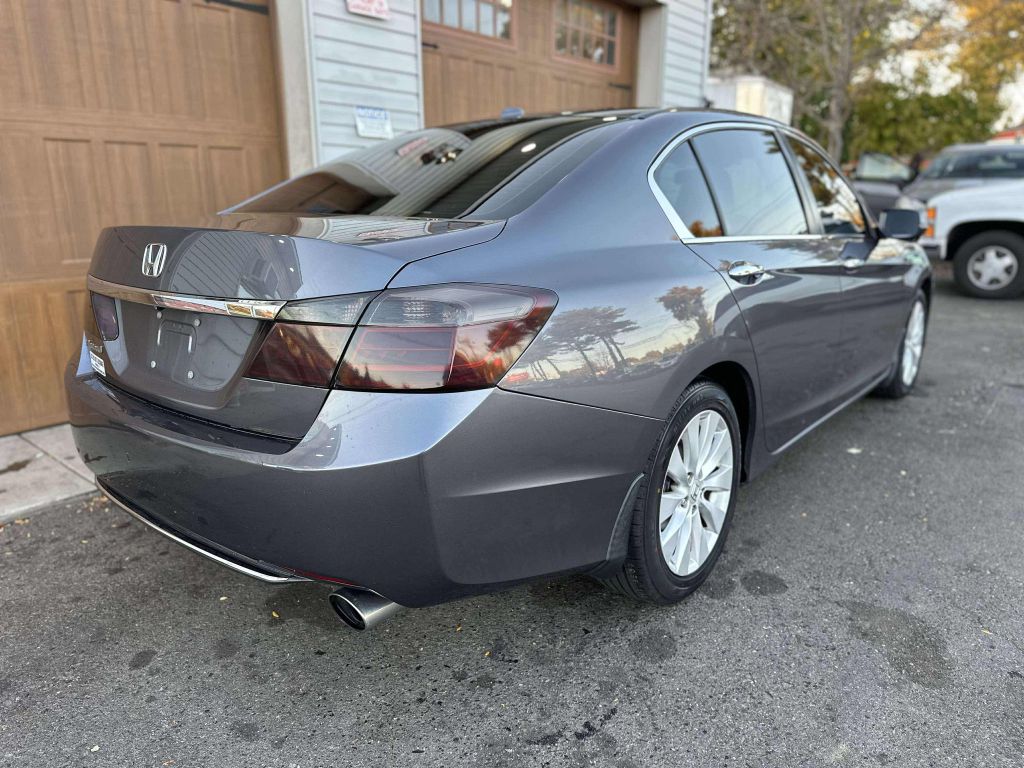 Photo 3 of this HONDA ACCORD