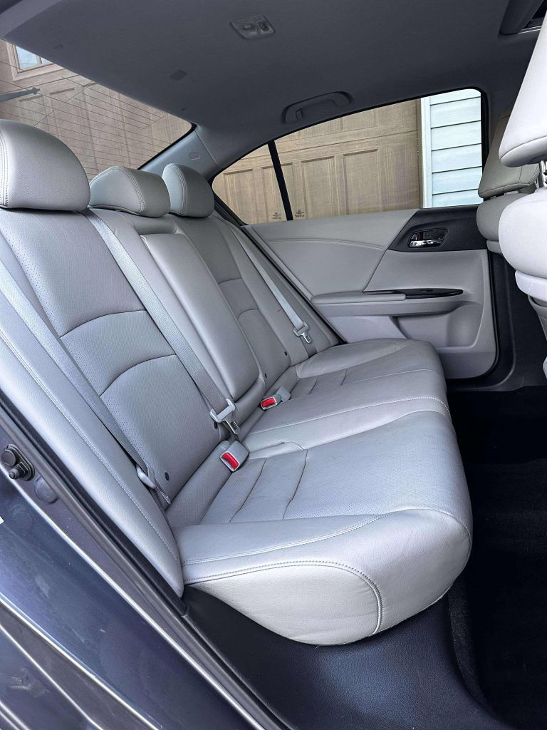 Photo 12 of this HONDA ACCORD