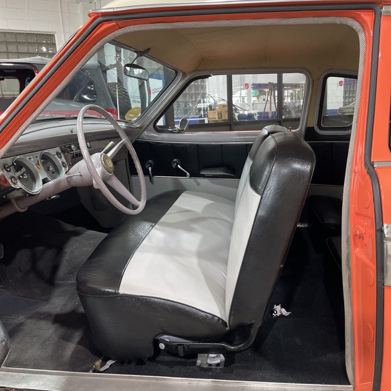 Photo 7 of this STUDEBAKER COMMANDER