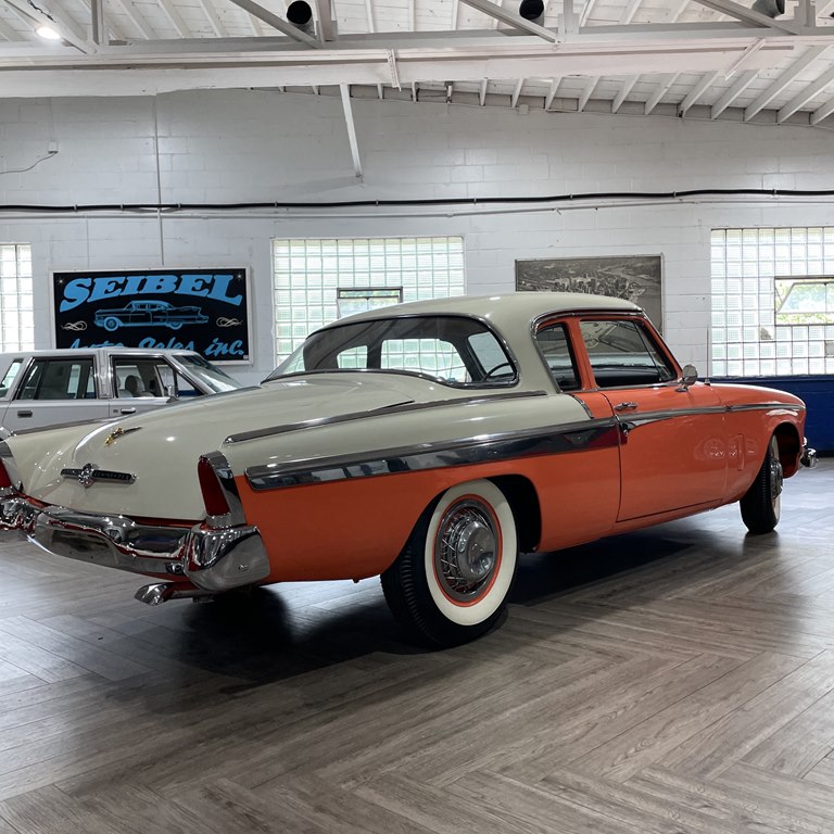 Photo 5 of this STUDEBAKER COMMANDER